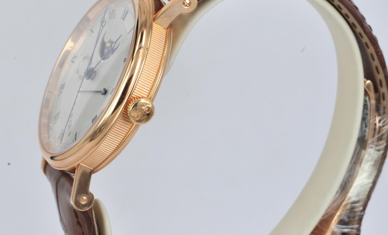 寶璣手表出現劃痕怎么辦|寶璣技師為您講解