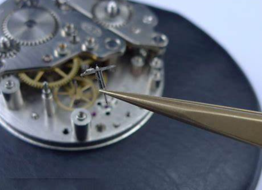 寶璣機械表難題：表針無法精準重合，如何應(yīng)對這一高端時計挑戰(zhàn)